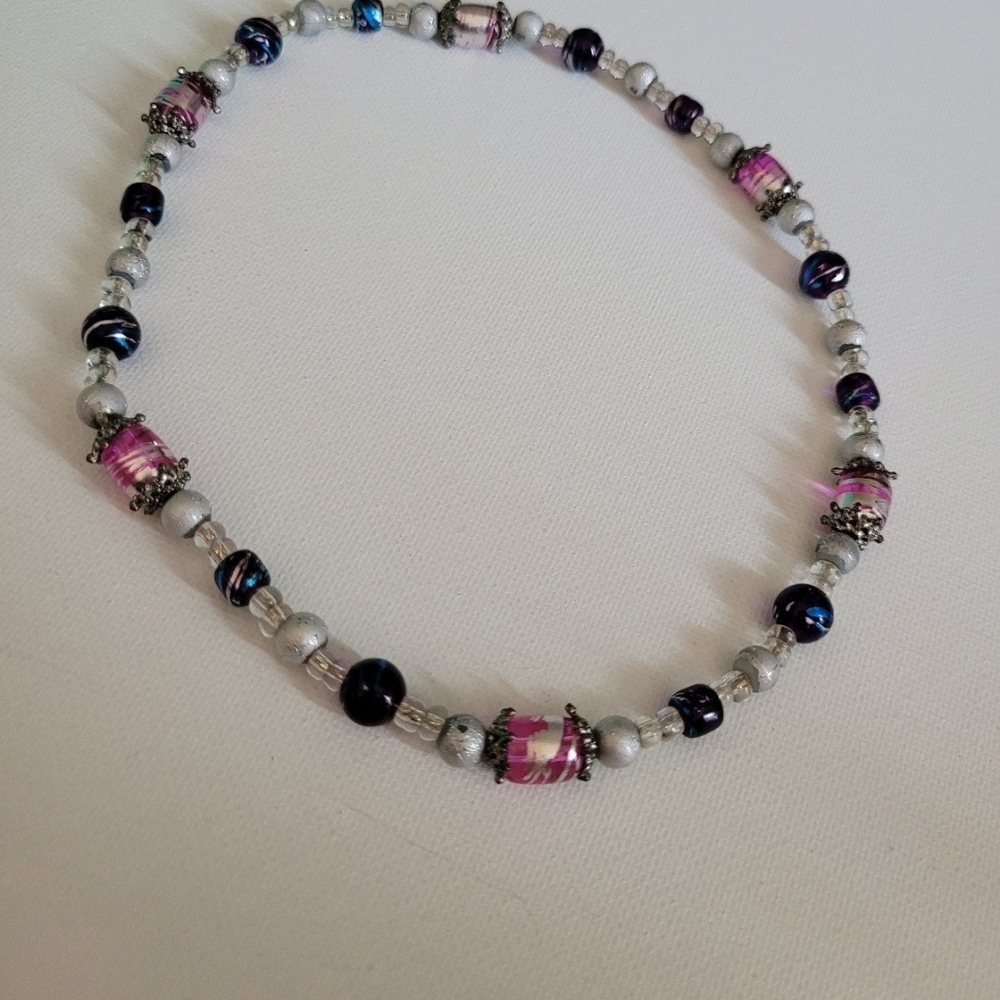 Pink and Silver Beaded Necklace with Metallic Sheen - Picture 2 of 3